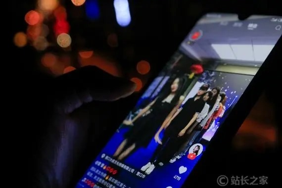 一个手机怎么同时登录两个快手？